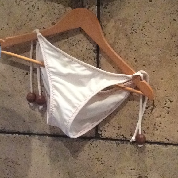 Two piece bathing suit - Picture 4 of 7